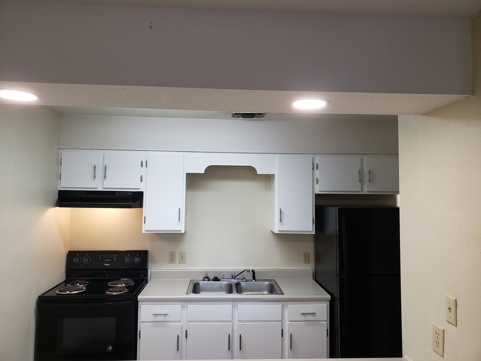 Building Photo - 29 6th St