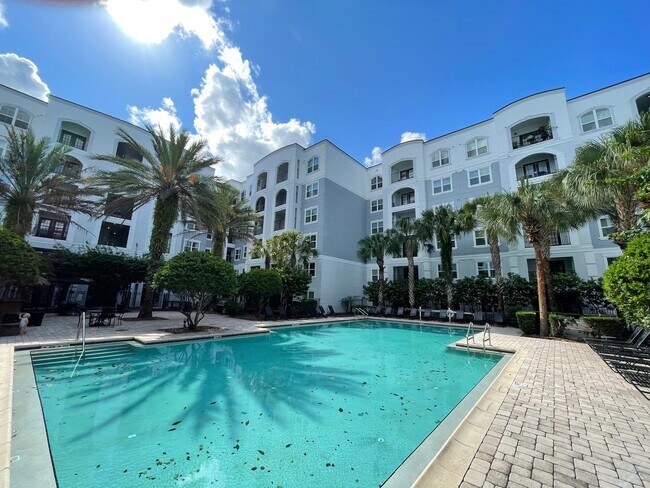 Building Photo - The Grande Downtown - One bedroom one bath...
