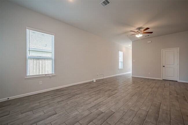 Building Photo - 12934 California Palm Ct