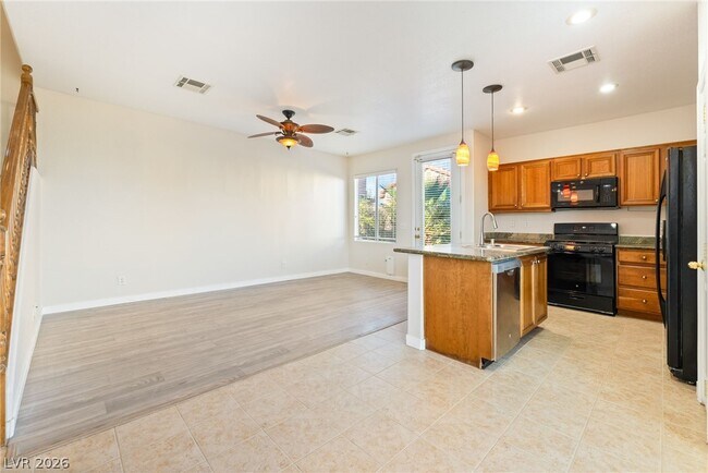 Building Photo - 3668 Sanwood St