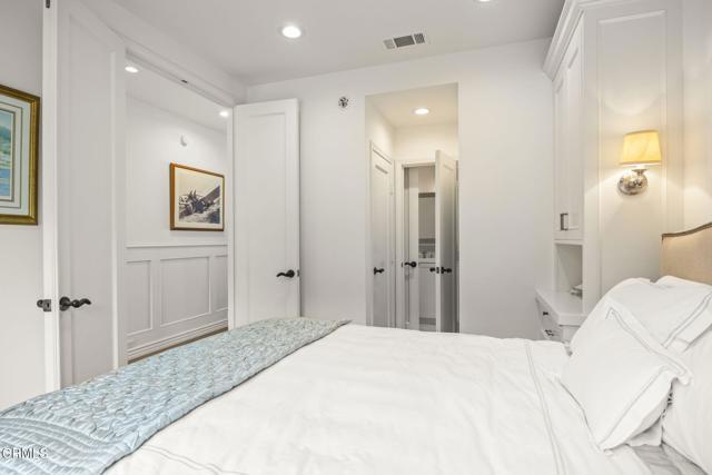 Building Photo - 3086 Solimar Beach Dr