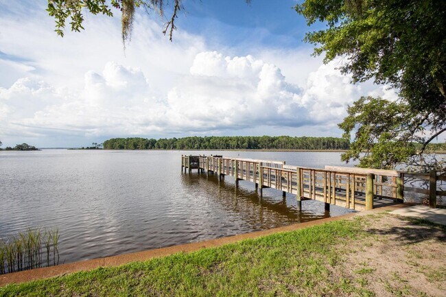 Building Photo - 69 Apple Ct