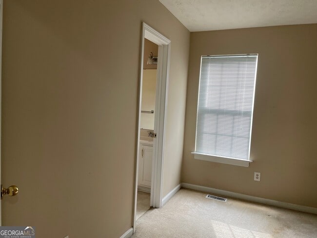 Building Photo - 6190 Glacier Run