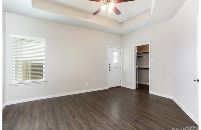 Building Photo - 537 Grayson Ln