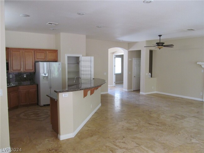 Building Photo - 7225 Fern Meadow St