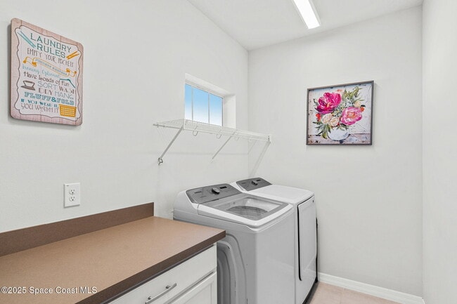 Building Photo - 8110 Allure Dr