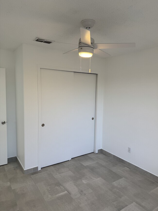 Building Photo - 1851 Wedgewood Way