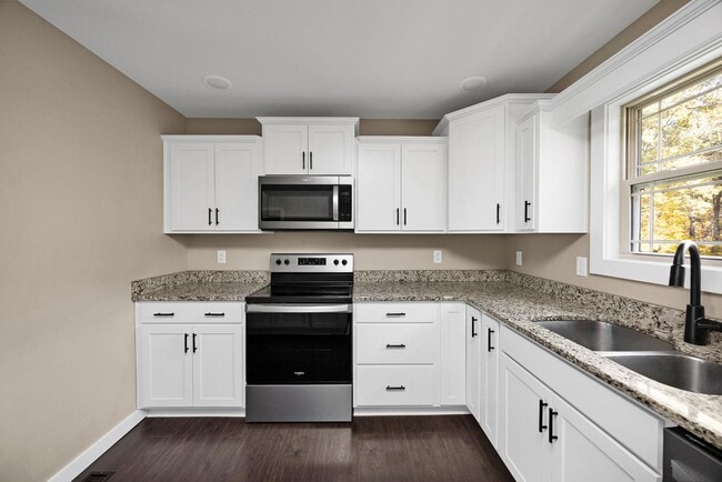 Building Photo - 369 Meadowview Dr