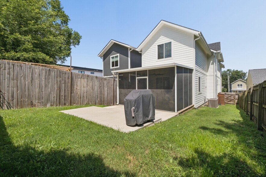 Building Photo - 625A Ries Ave