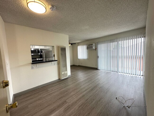 Interior Photo - sep373