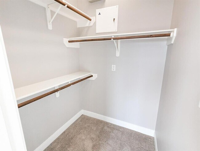 Building Photo - 1304 Dart St