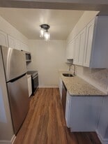 Renovated 1 Bedroom - Rosewood Apartments