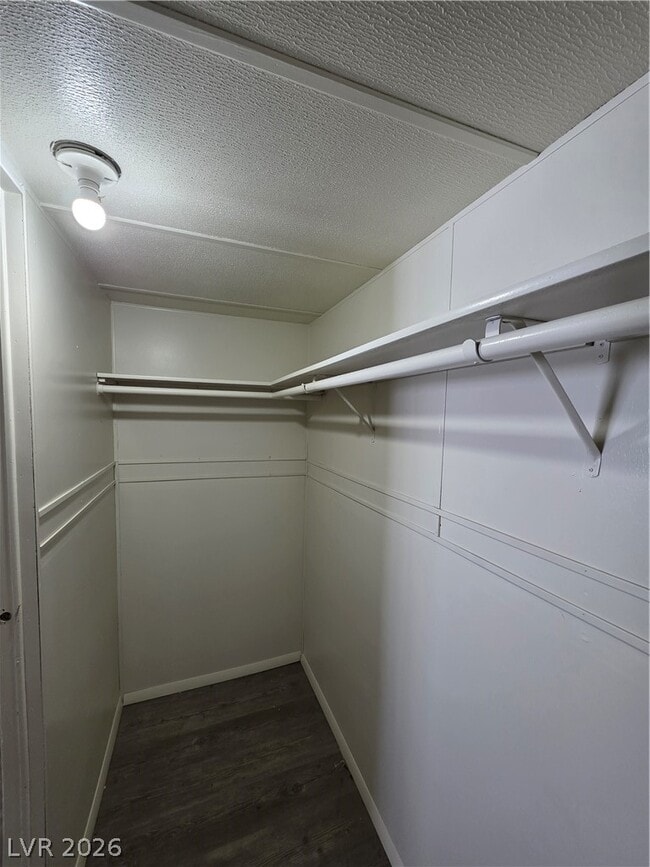 Building Photo - 2916 Gavilan Ln