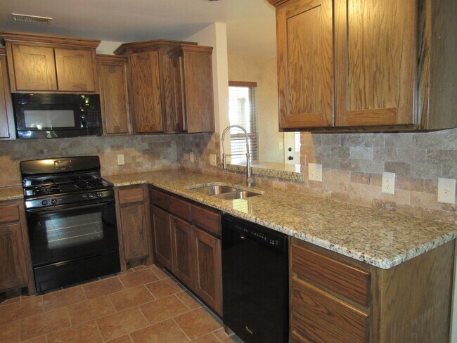 Building Photo - 17516 Black Hawk Dr