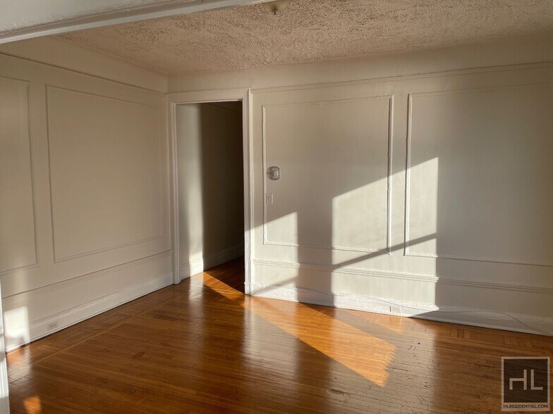 Building Photo - HAVEN AVENUE