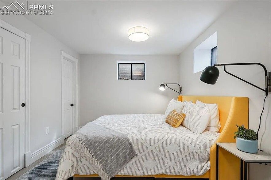 Building Photo - 1706 Arbor Way