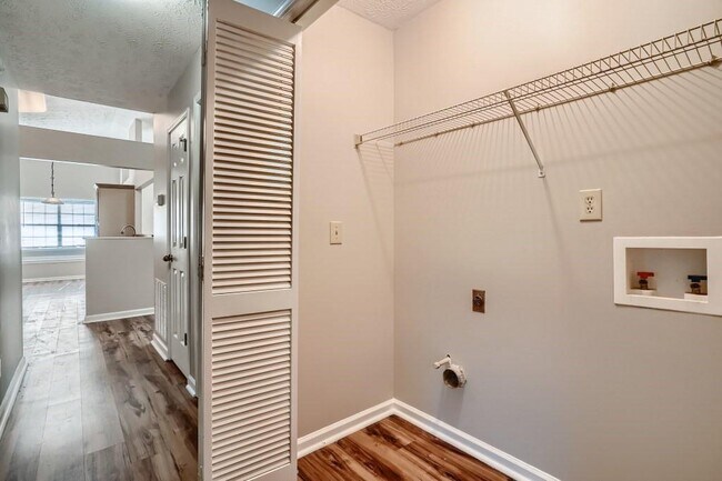 Building Photo - 4003 River Rock Way