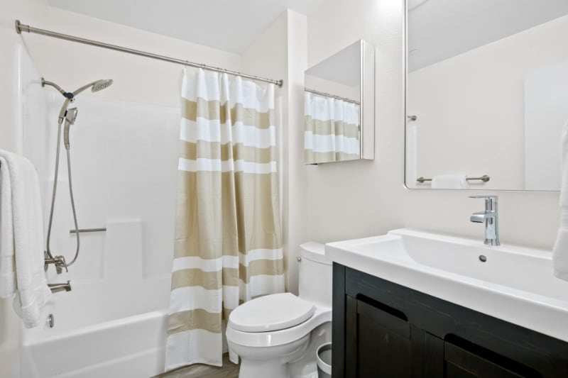 Building Photo - 1070 Calle Del Cerro