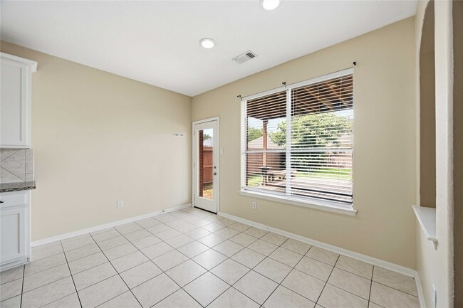 Building Photo - 12108 E Canyon Trace Dr