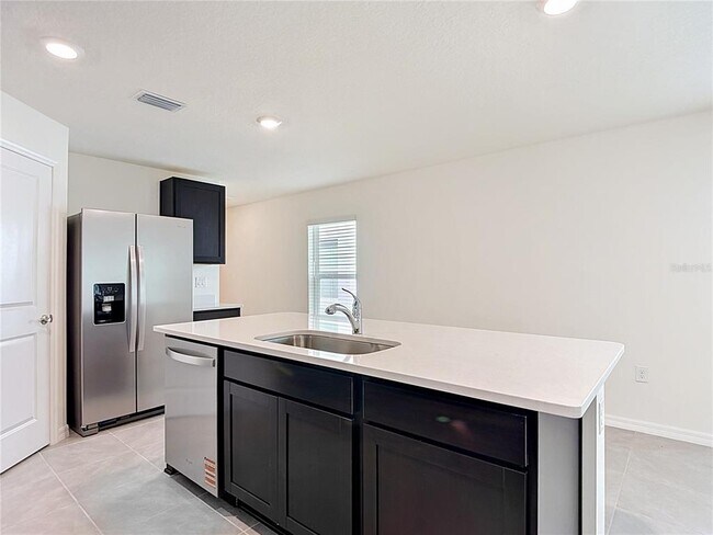 Building Photo - 31115 Silver Stage Dr