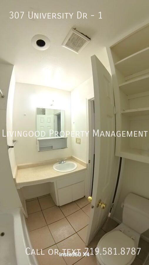 Building Photo - 307 University Dr