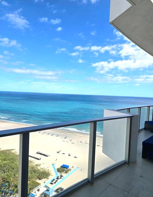 Building Photo - 3100 N Ocean Dr