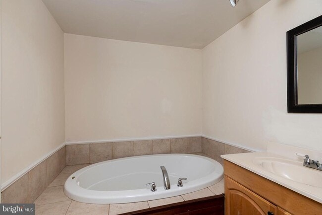 Building Photo - 8306 Aletta Pl