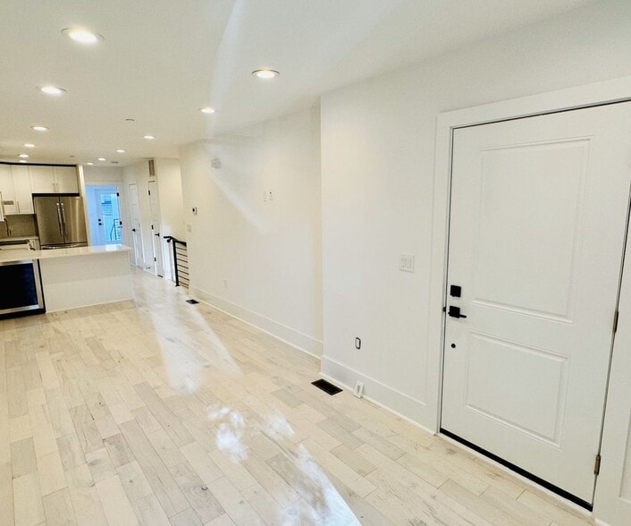 Building Photo - 1314 5th St NW