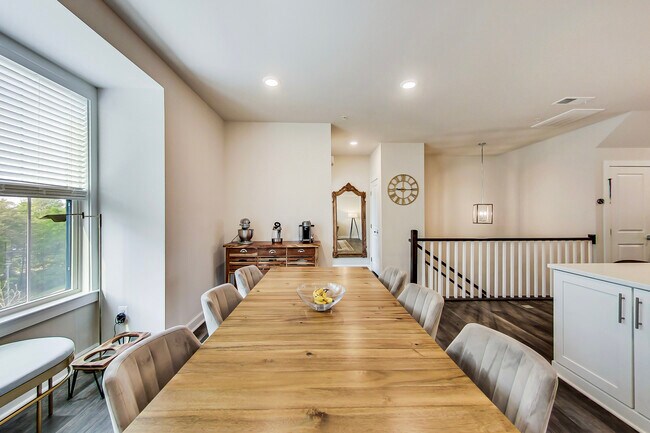 Building Photo - 12845 Milling Stone Terrace