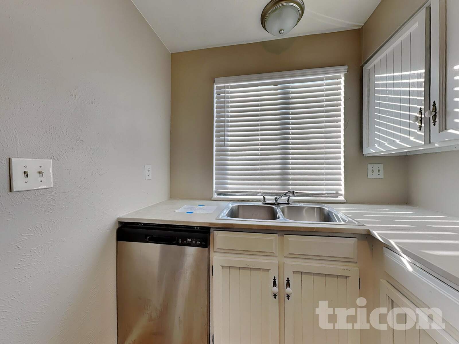 Building Photo - 9181 Newton St