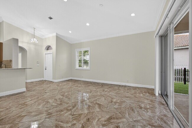 Building Photo - Beautiful & Spacious 3 Bedroom and 2 Bathroom with 2 Car garage and covered patio Home in West Pa...