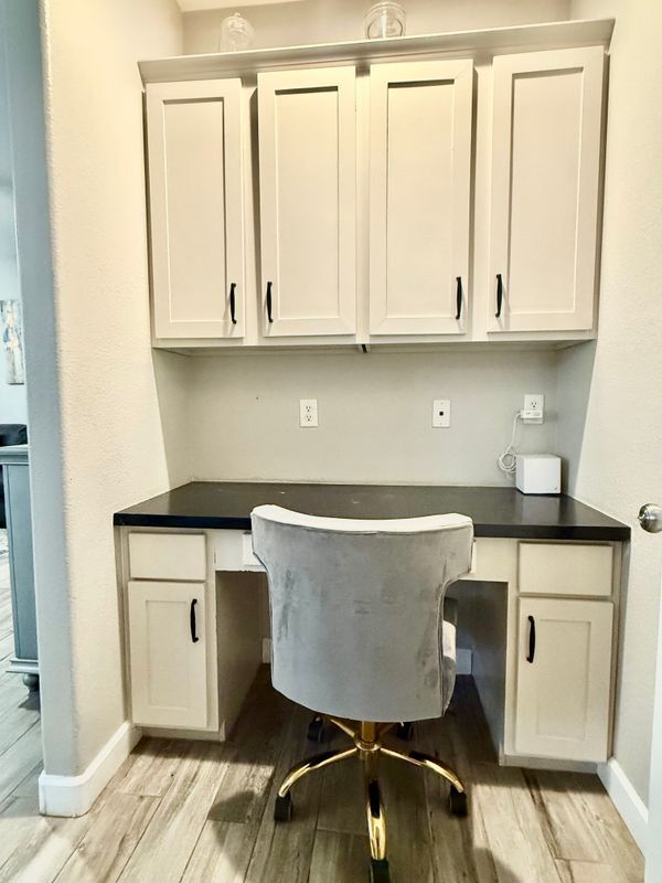 Building Photo - 3708 E Kerry Ln