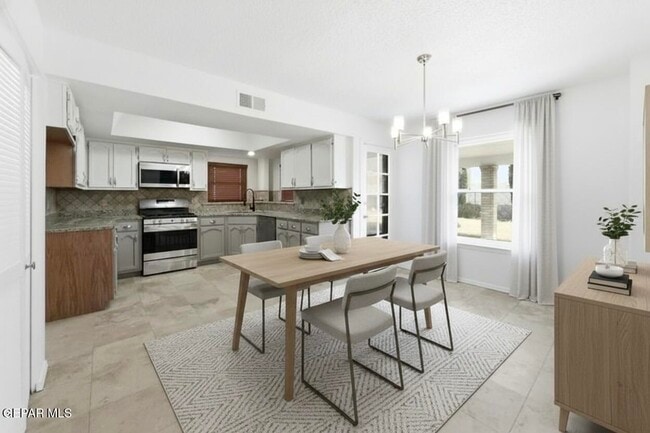 Building Photo - 10916 Loma De Luz Pl