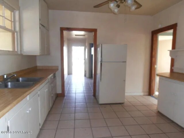 Building Photo - 1310 E Gila St