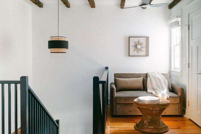 Building Photo - 29 Kennedy St