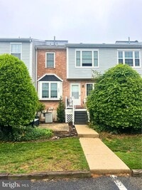 Building Photo - 4853 Hawthorne Ln