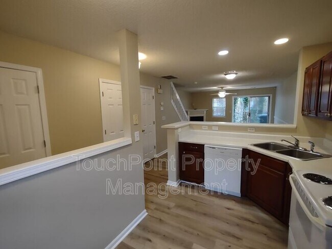 Building Photo - 10215 Reindeer Way Ln