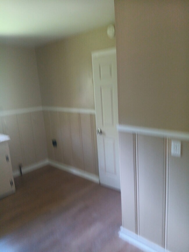 Building Photo - 2873 Teresa Dr