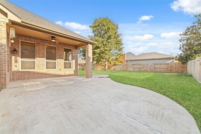 Building Photo - 2051 Brodie Ln