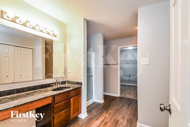 Building Photo - 19528 Windwood Pkwy