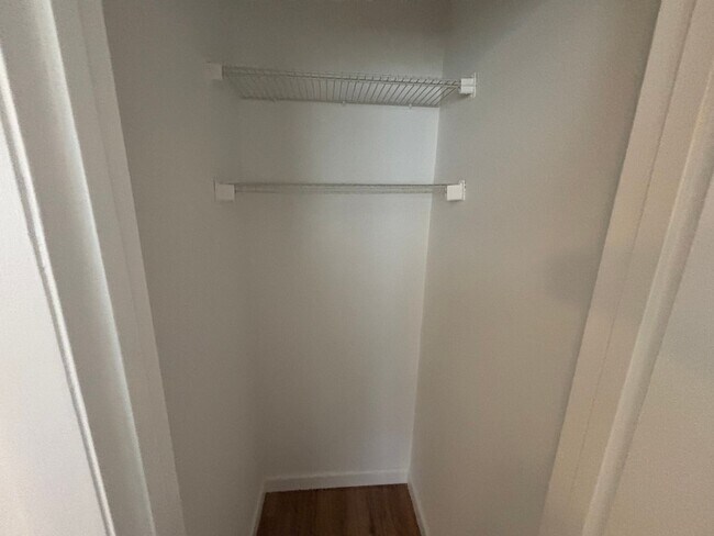 Building Photo - Erler - 1023 (MU68)