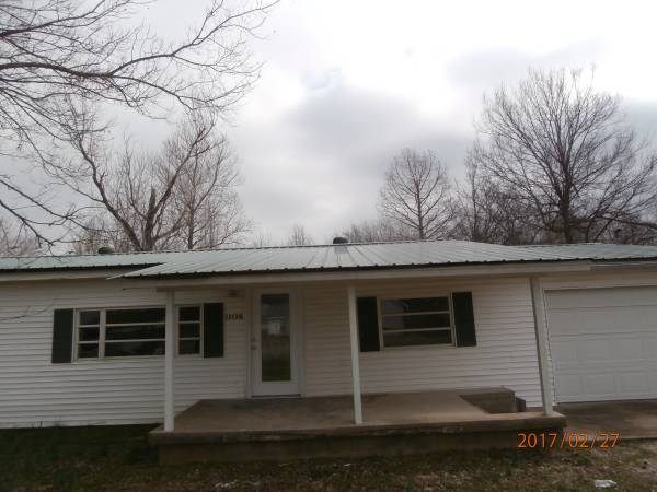 Building Photo - 1105 Reynolds Rd