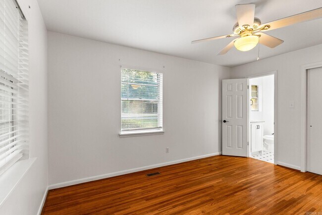 Building Photo - 26 Frostwood Dr