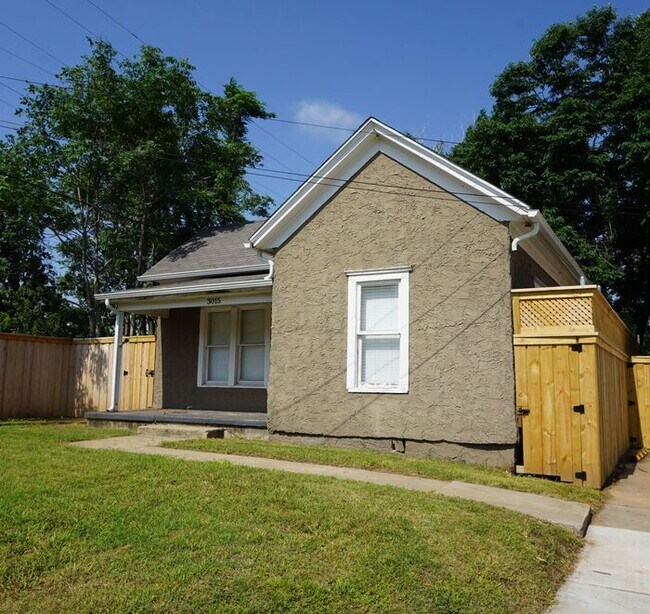 Building Photo - 2 BED 1 BATH HOME WESTLAWN PARK ADDITION OF NW OKC