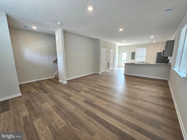 Building Photo - 10943 Farmerfield St