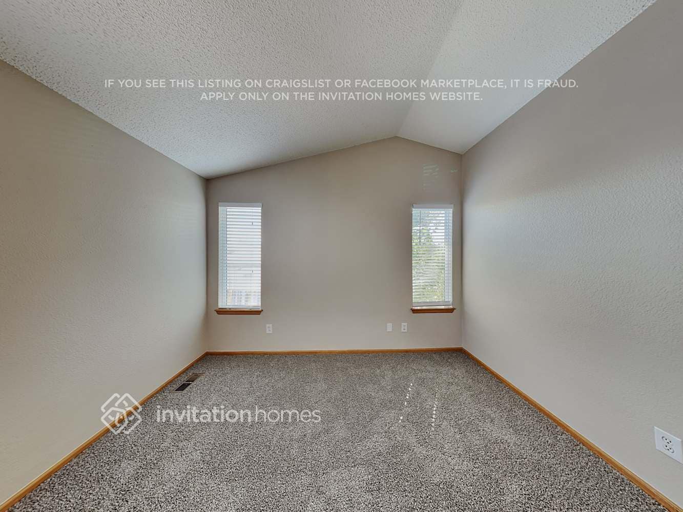Building Photo - 8736 Greengrass Way