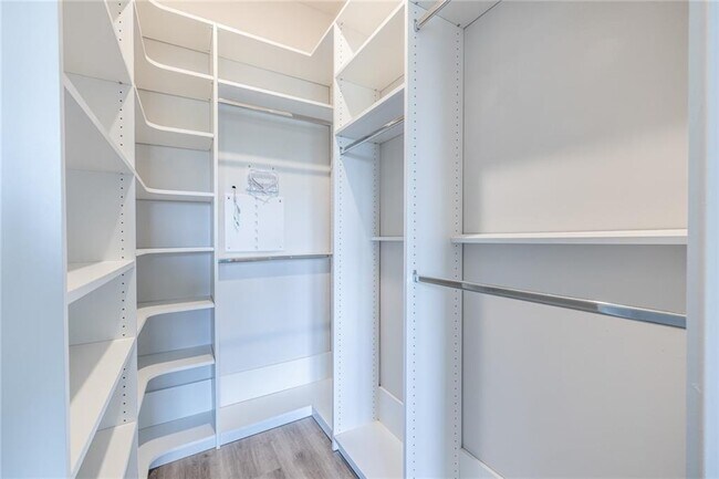 Building Photo - 112 Rogers St NE