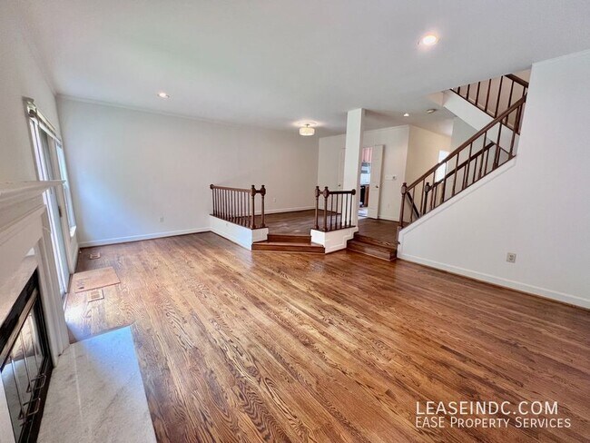 Building Photo - 1445 Hampton Hill Cir