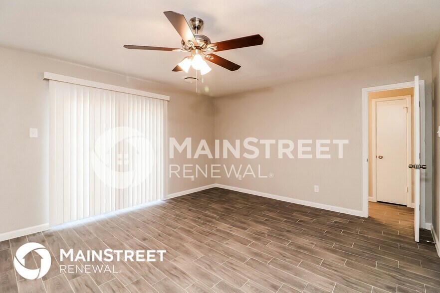 Building Photo - 953 Charleston Dr