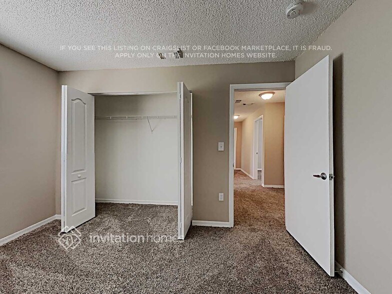 Building Photo - 18000 SW 153rd Ct